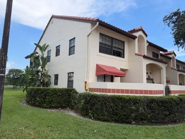 En Venta: $314,500 (3 camas, 2 baños, 1300 Pies cuadrados)