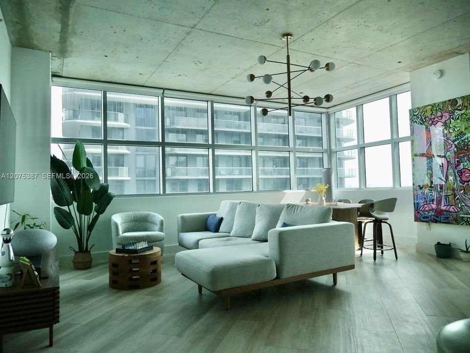 For Rent: $5,200 (2 beds, 2 baths, 1262 Square Feet)