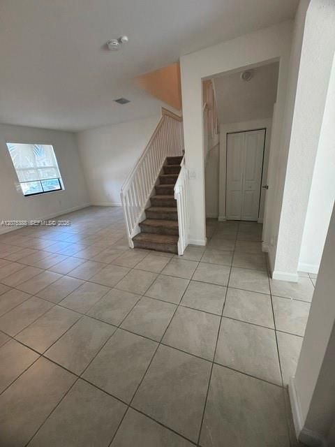 For Rent: $2,600 (3 beds, 2 baths, 1612 Square Feet)