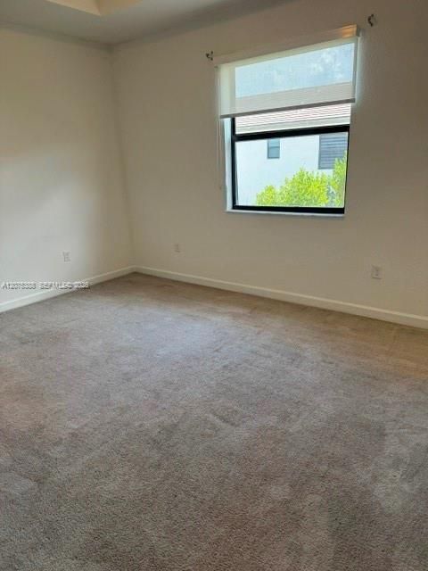 For Rent: $2,600 (3 beds, 2 baths, 1612 Square Feet)