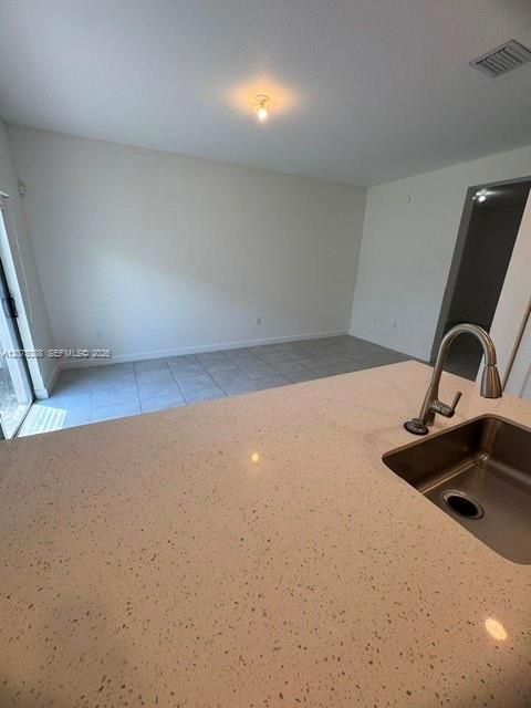 For Rent: $2,600 (3 beds, 2 baths, 1612 Square Feet)
