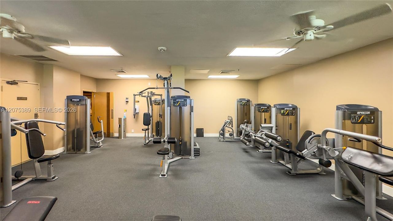 For Rent: $4,300 (2 beds, 2 baths, 1137 Square Feet)
