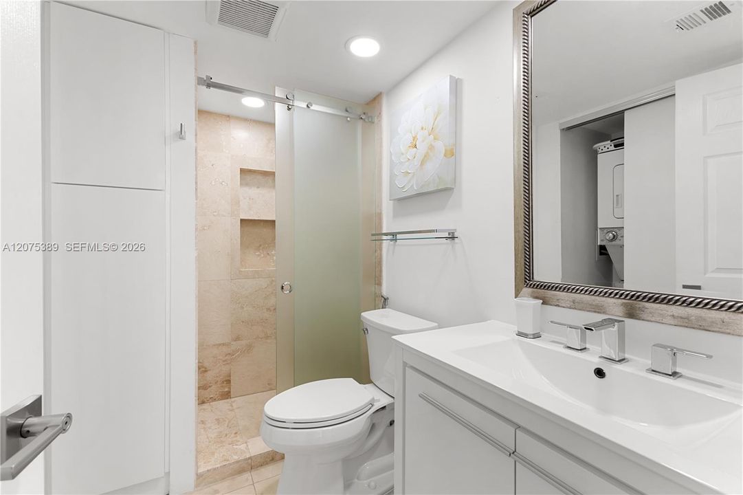 For Rent: $4,300 (2 beds, 2 baths, 1137 Square Feet)