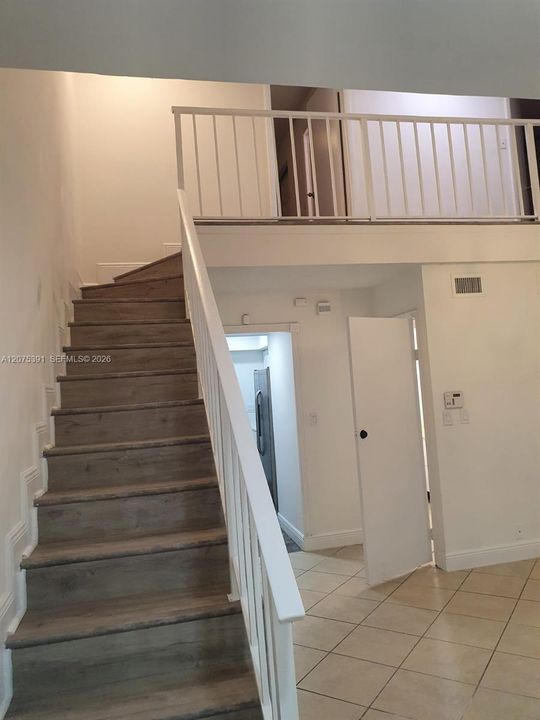 For Rent: $2,900 (3 beds, 2 baths, 1330 Square Feet)