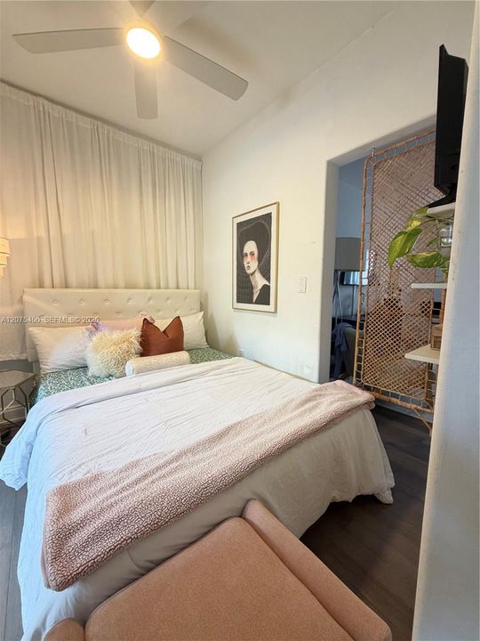 En Venta: $229,000 (0 camas, 1 baños, 400 Pies cuadrados)