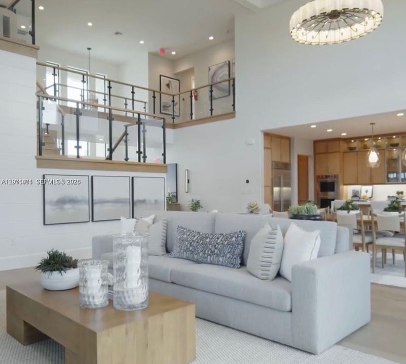 待售: $515,000 (1.95 acres)