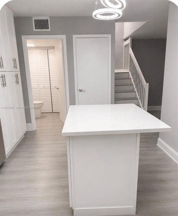 En Venta: $410,000 (3 camas, 2 baños, 1460 Pies cuadrados)
