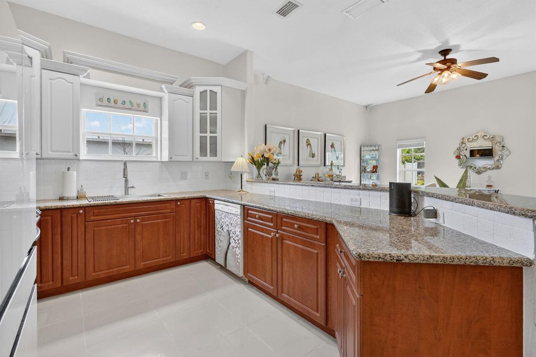 21-web-or-mls-5P1A4271