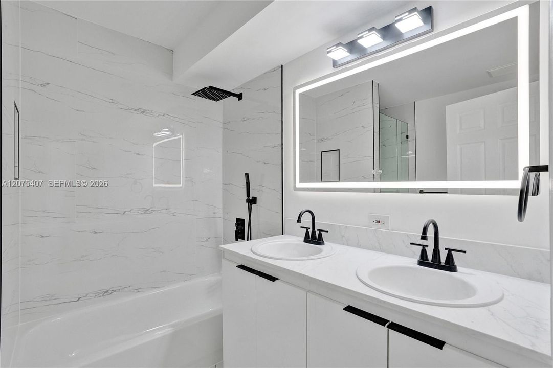 For Rent: $4,125 (3 beds, 2 baths, 1416 Square Feet)