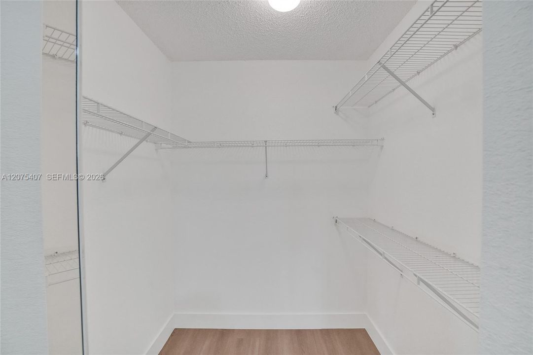 For Rent: $4,125 (3 beds, 2 baths, 1416 Square Feet)
