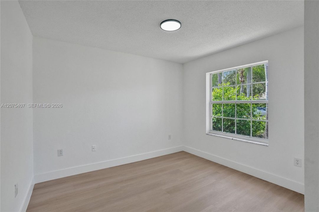 For Rent: $4,125 (3 beds, 2 baths, 1416 Square Feet)