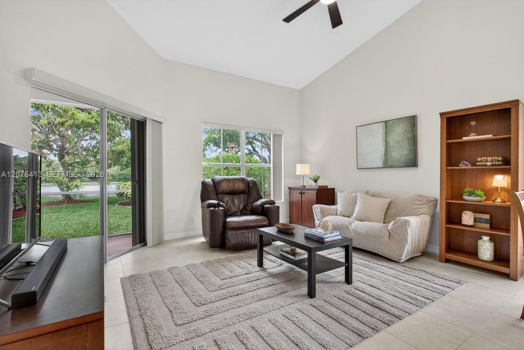 For Rent: $4,500 (3 beds, 2 baths, 1826 Square Feet)
