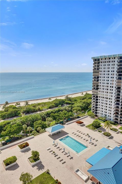 For Rent: $3,000 (1 beds, 1 baths, 1190 Square Feet)