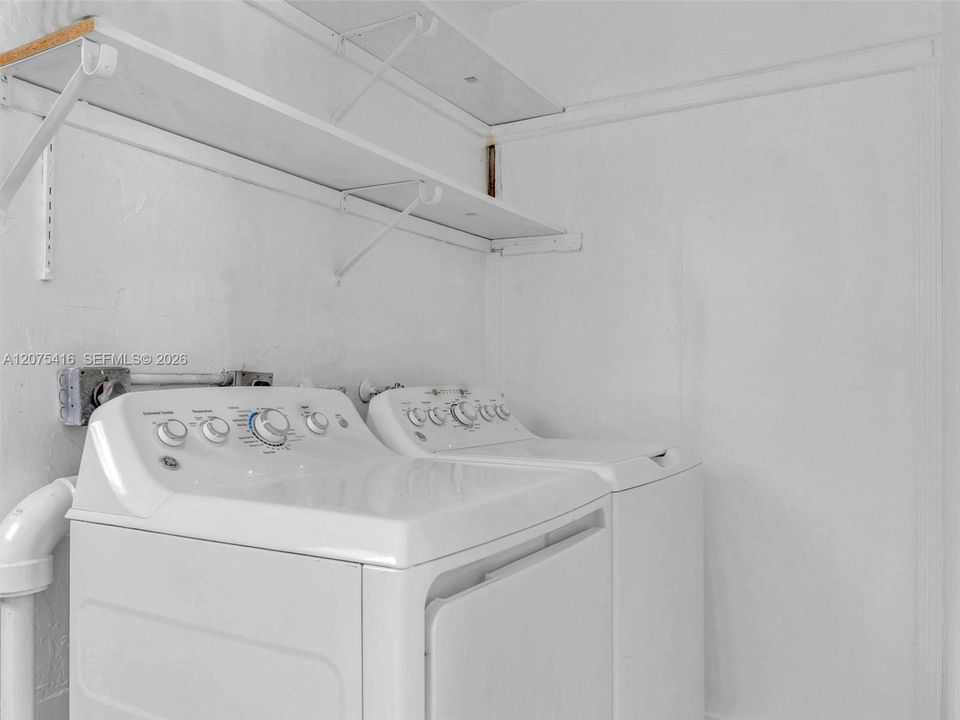 For Sale: $565,000 (4 beds, 2 baths, 1448 Square Feet)