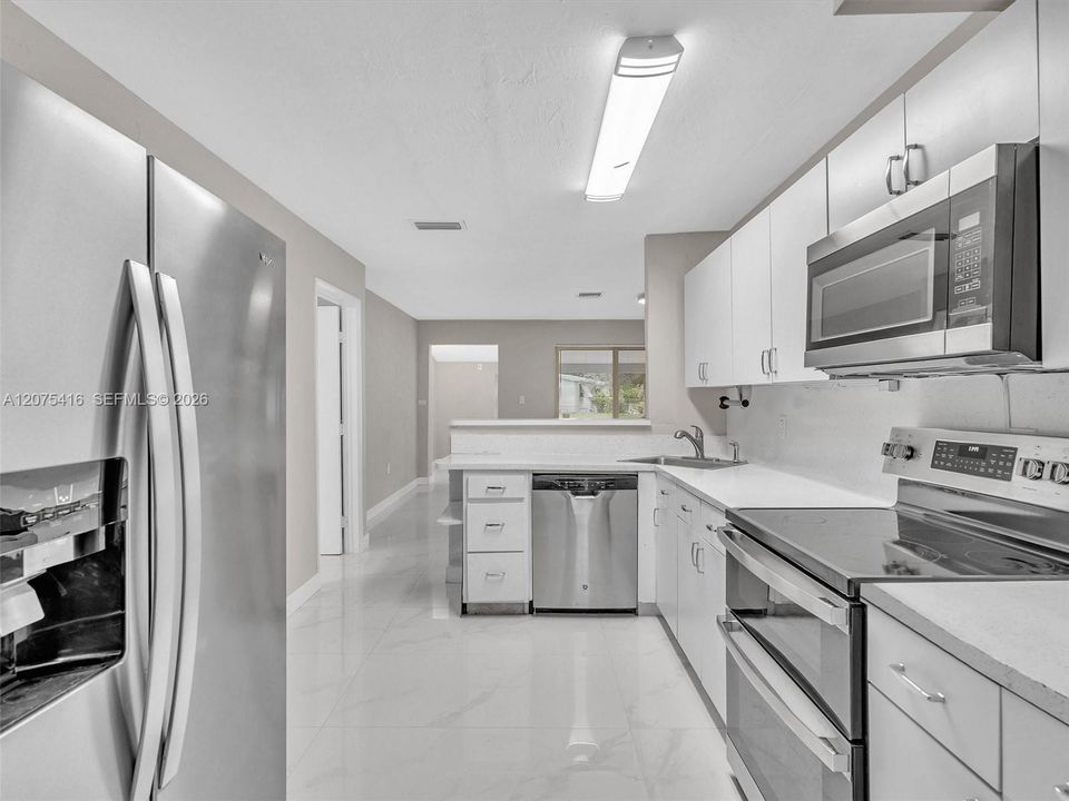 For Sale: $565,000 (4 beds, 2 baths, 1448 Square Feet)