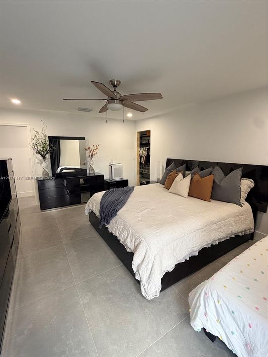 For Sale: $930,000 (4 beds, 3 baths, 2634 Square Feet)