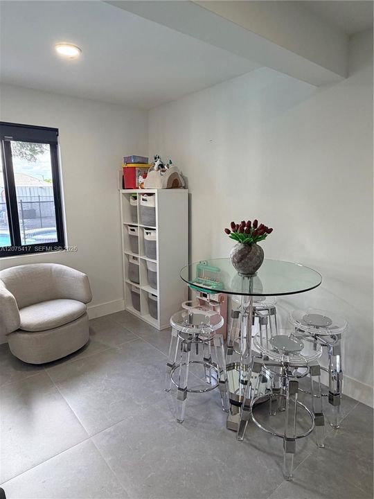 For Sale: $930,000 (4 beds, 3 baths, 2634 Square Feet)