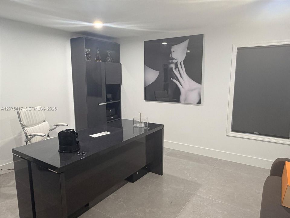 For Sale: $930,000 (4 beds, 3 baths, 2634 Square Feet)