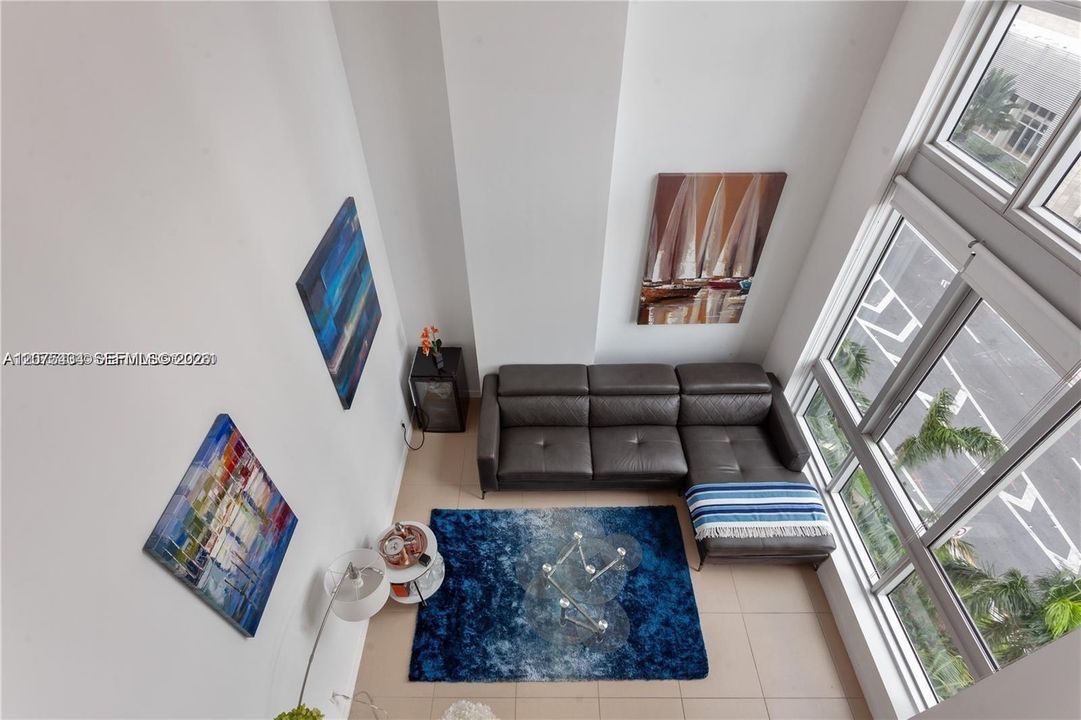 For Rent: $4,300 (1 beds, 1 baths, 1034 Square Feet)