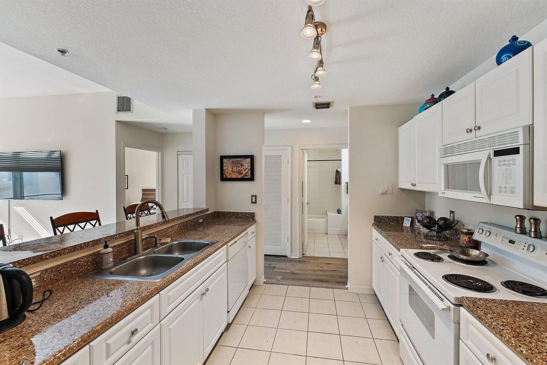 030-1203TownCenterDrive210-Jupiter-FL-33