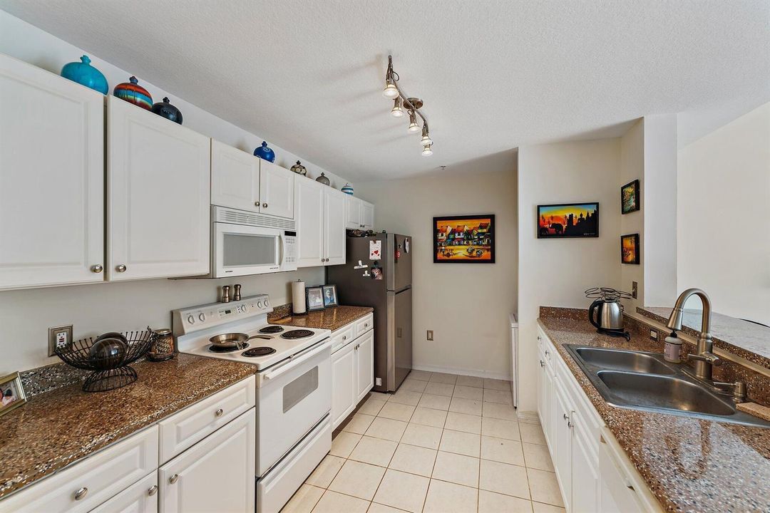 027-1203TownCenterDrive210-Jupiter-FL-33