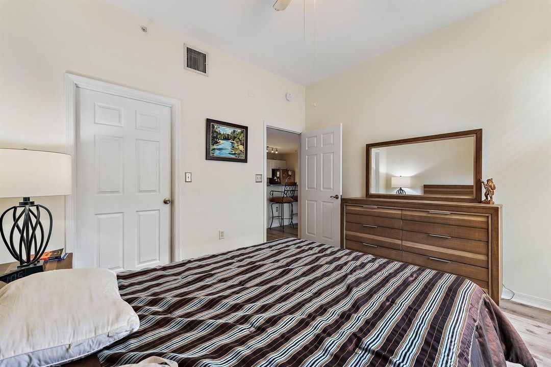 041-1203TownCenterDrive210-Jupiter-FL-33