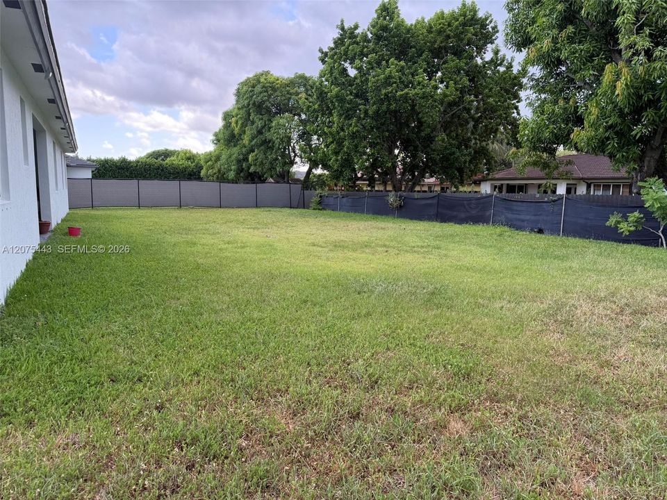 For Sale: $1,200,000 (5 beds, 4 baths, 2809 Square Feet)