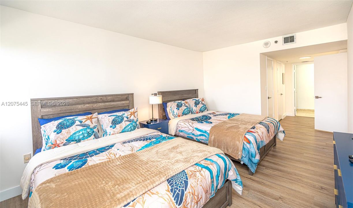 For Rent: $5,500 (2 beds, 2 baths, 1570 Square Feet)