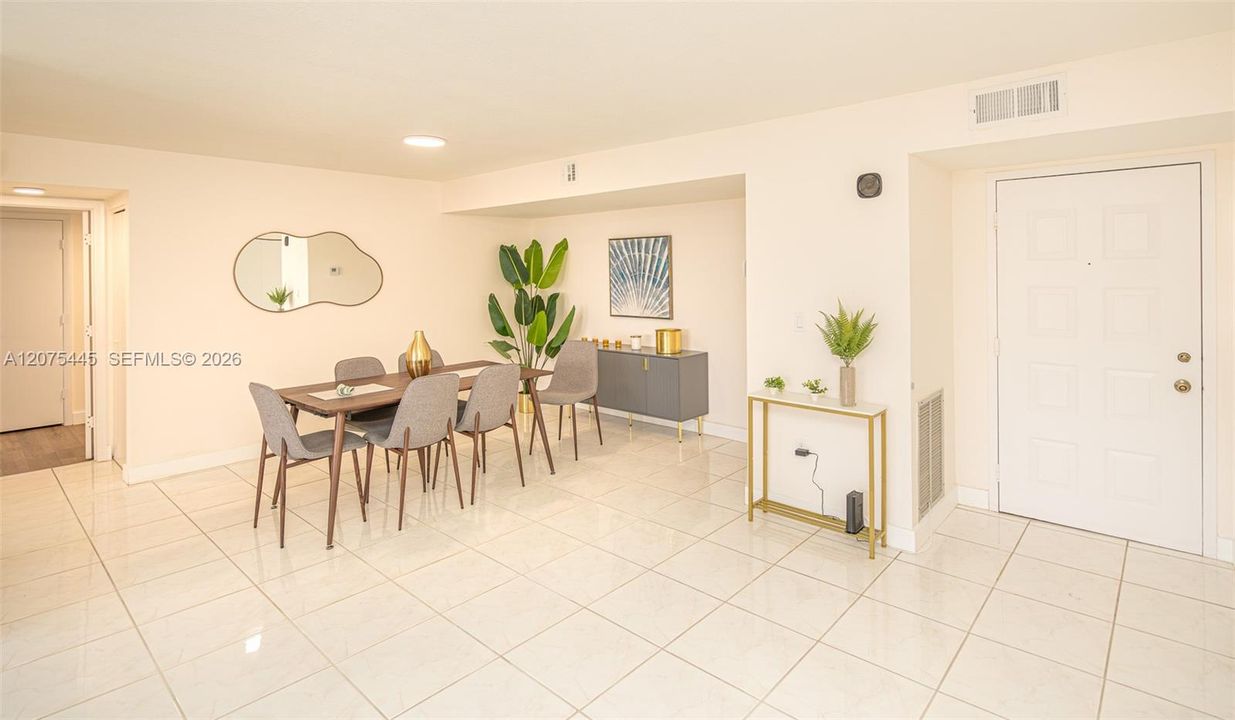 For Rent: $5,500 (2 beds, 2 baths, 1570 Square Feet)