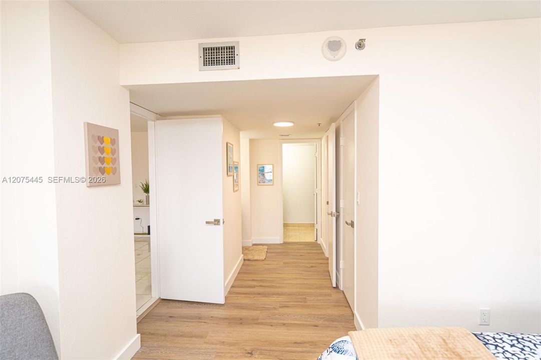 For Rent: $5,500 (2 beds, 2 baths, 1570 Square Feet)