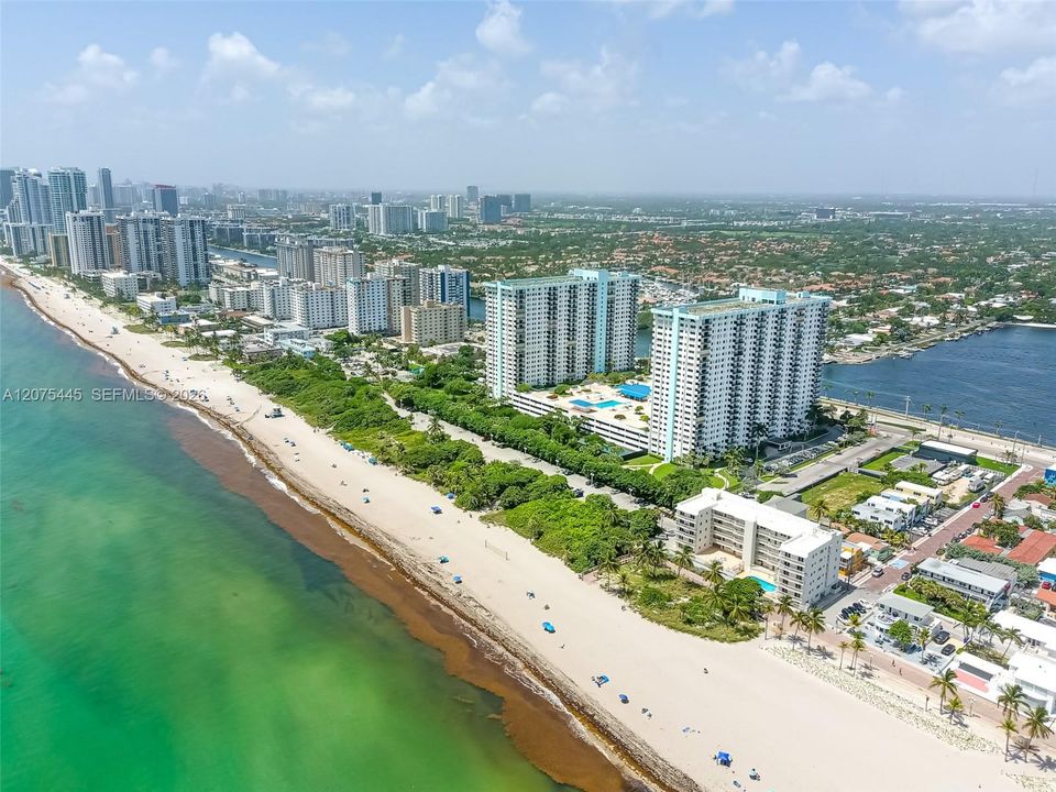 For Rent: $5,500 (2 beds, 2 baths, 1570 Square Feet)
