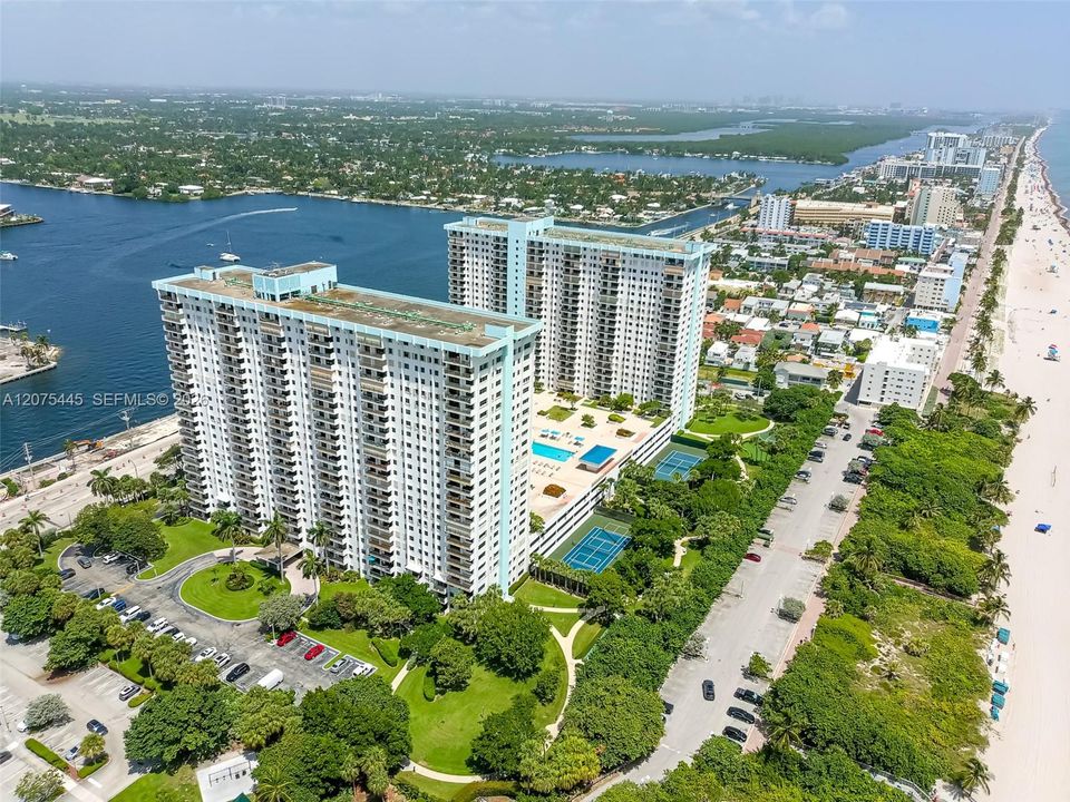 For Rent: $5,500 (2 beds, 2 baths, 1570 Square Feet)