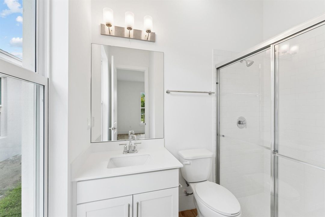 BR3 Bath