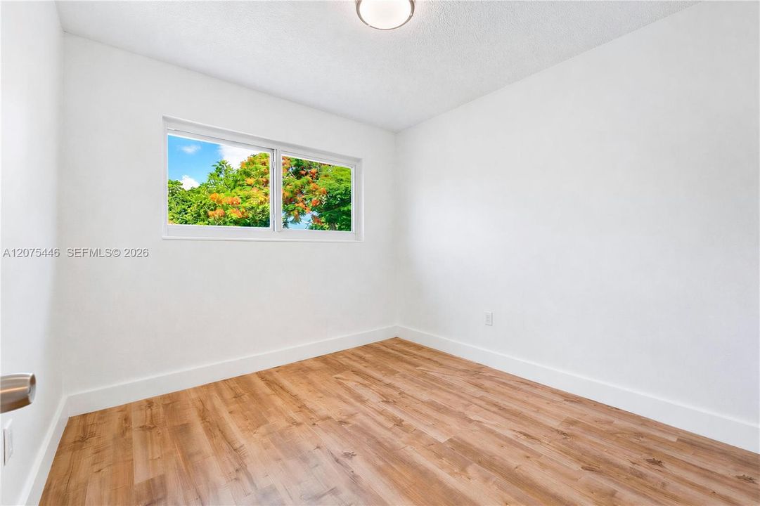 В аренду: $2,998 (3 спален, 1 ванн, 1345 Квадратных фут)