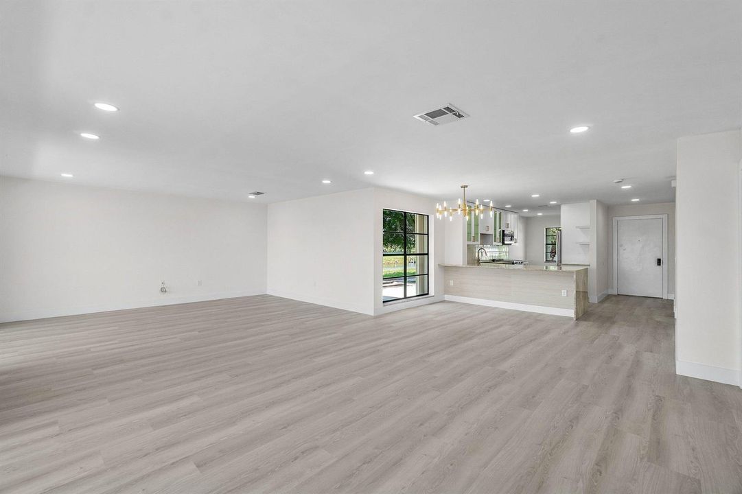 Living / Den