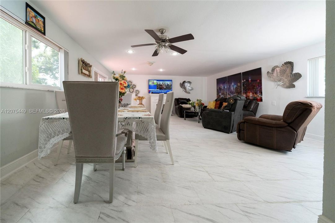 For Sale: $590,000 (4 beds, 2 baths, 1676 Square Feet)