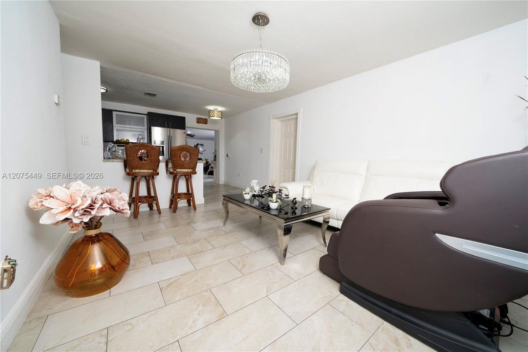 For Sale: $590,000 (4 beds, 2 baths, 1676 Square Feet)