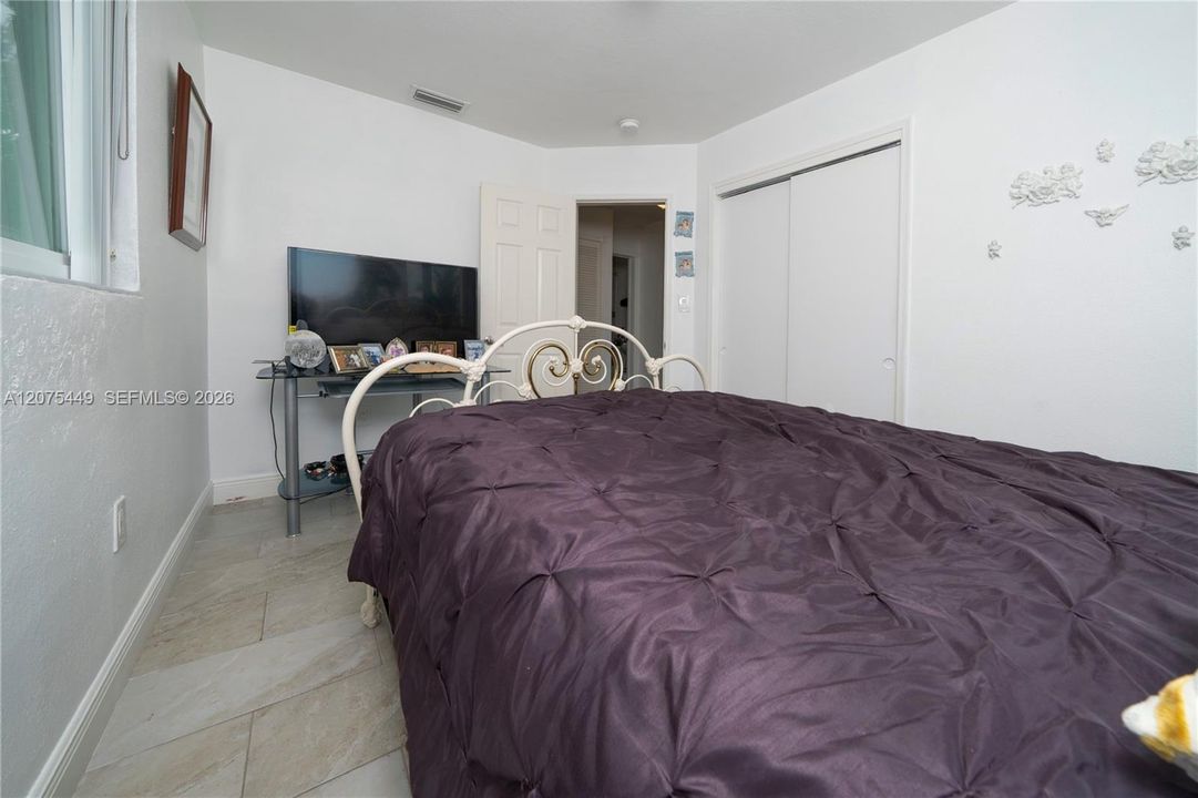 For Sale: $590,000 (4 beds, 2 baths, 1676 Square Feet)
