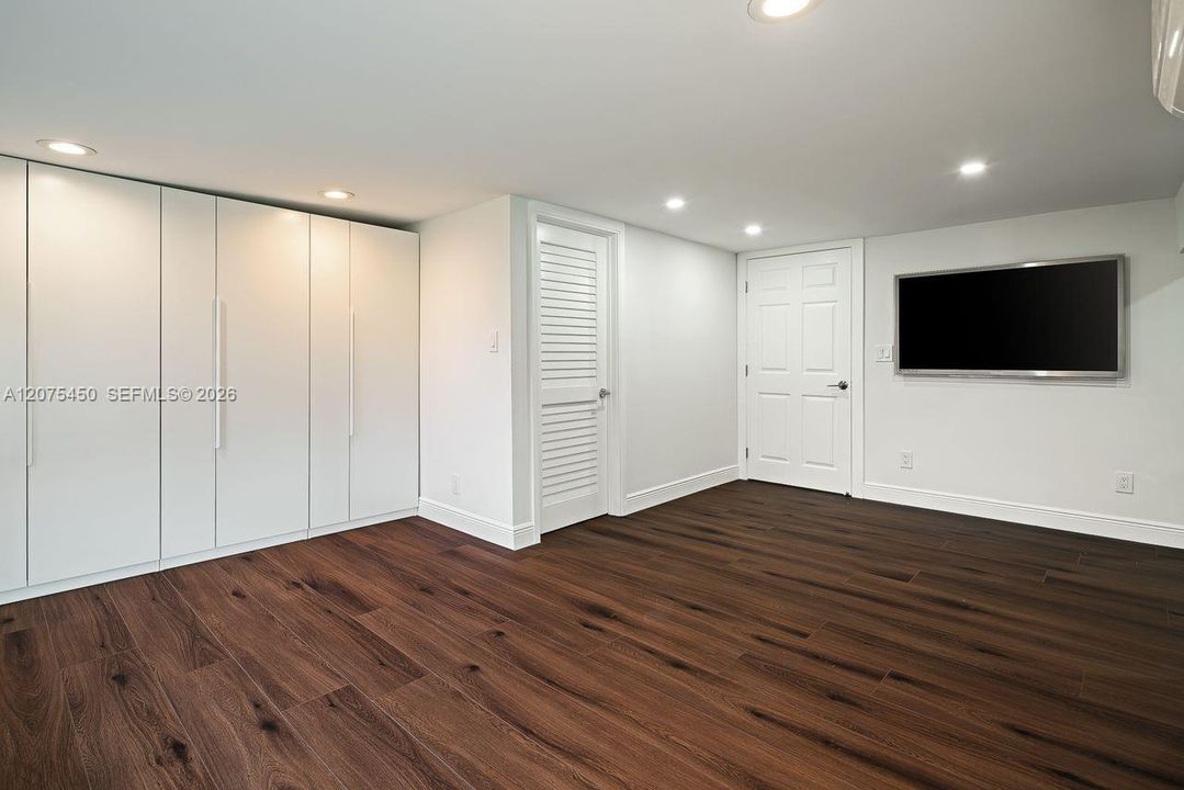 В аренду: $15,500 (3 спален, 3 ванн, 3343 Квадратных фут)