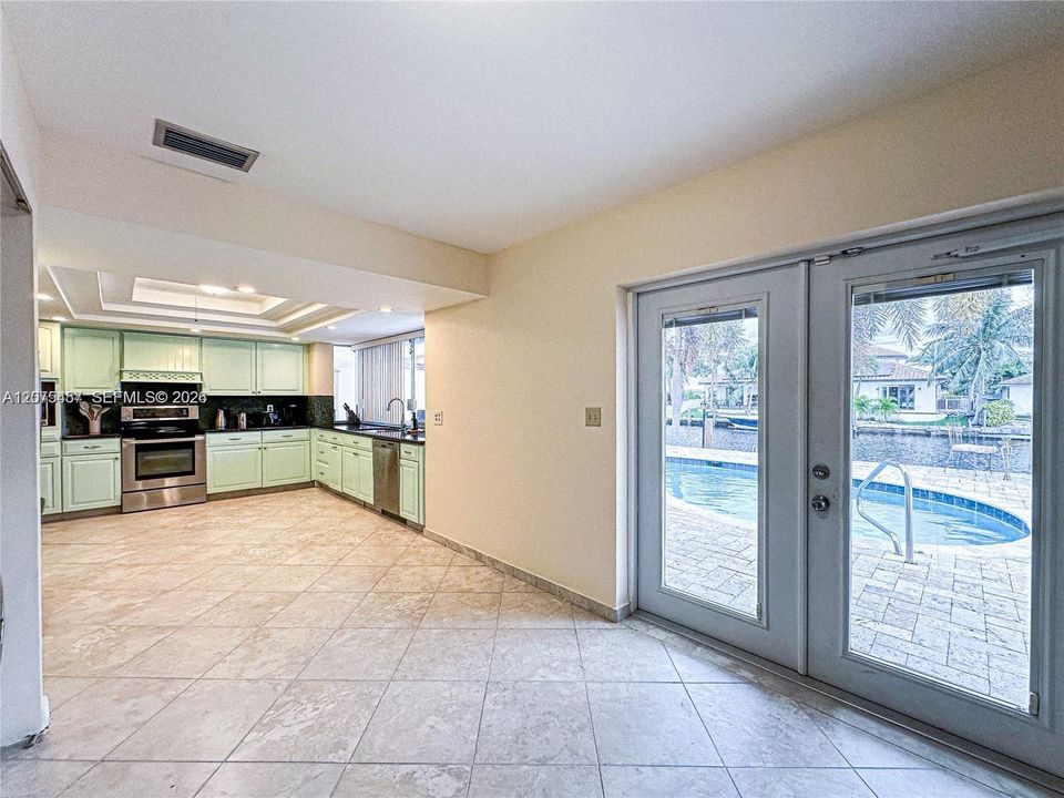 For Rent: $7,500 (4 beds, 3 baths, 2013 Square Feet)