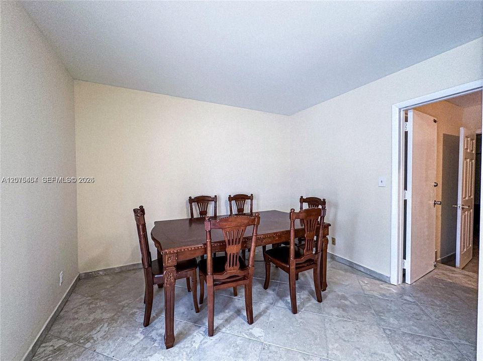 For Rent: $7,500 (4 beds, 3 baths, 2013 Square Feet)