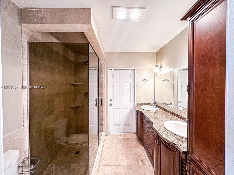For Rent: $7,500 (4 beds, 3 baths, 2013 Square Feet)