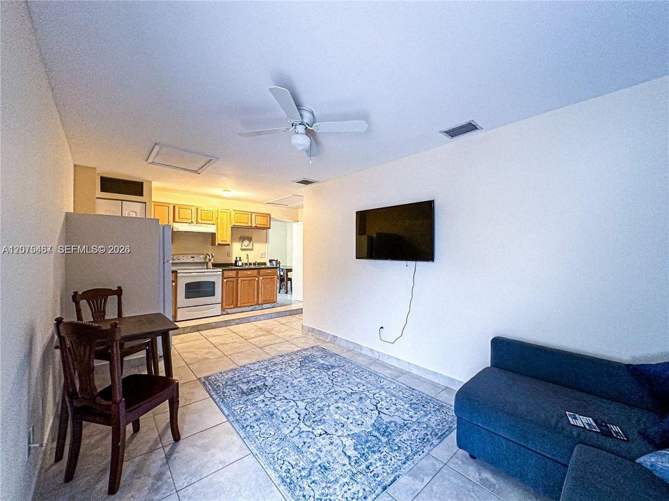 For Rent: $7,500 (4 beds, 3 baths, 2013 Square Feet)