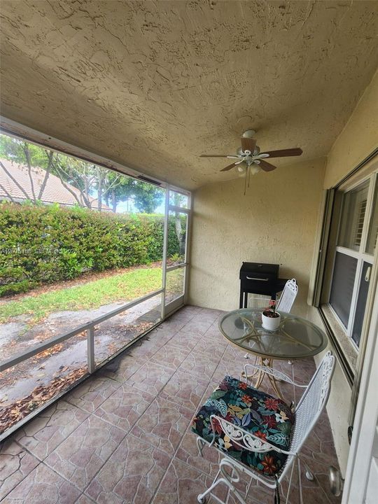 For Rent: $3,000 (2 beds, 2 baths, 1378 Square Feet)