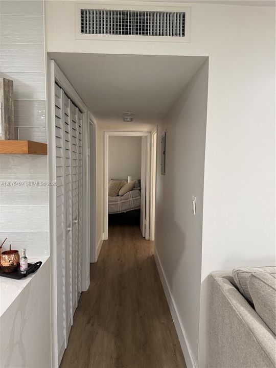 For Rent: $2,490 (2 beds, 2 baths, 876 Square Feet)