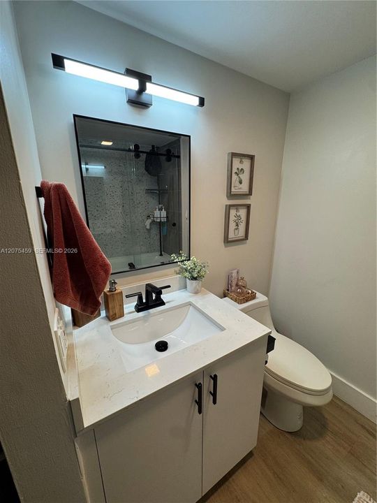 For Rent: $2,490 (2 beds, 2 baths, 876 Square Feet)