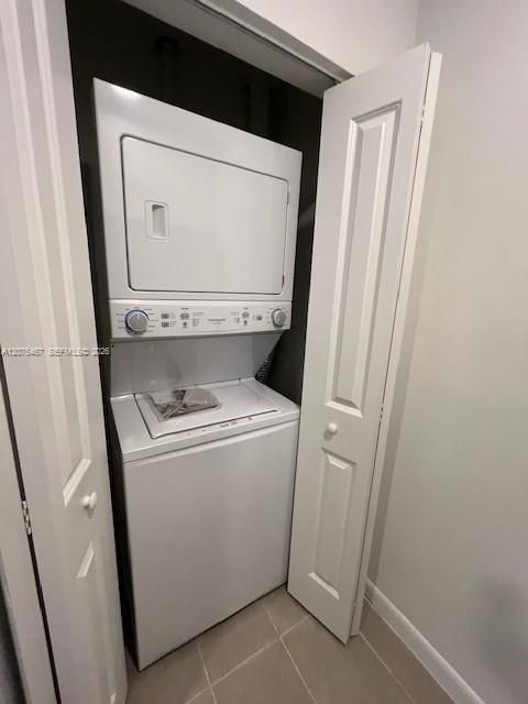 For Rent: $3,500 (3 beds, 2 baths, 1500 Square Feet)
