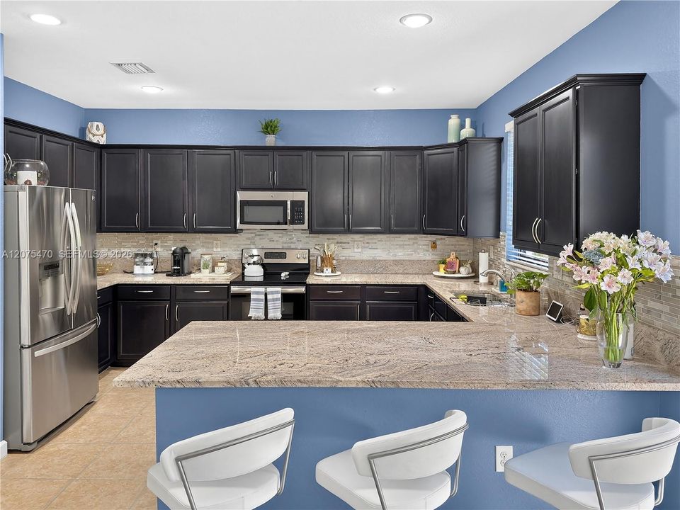 For Rent: $3,500 (3 beds, 2 baths, 2104 Square Feet)