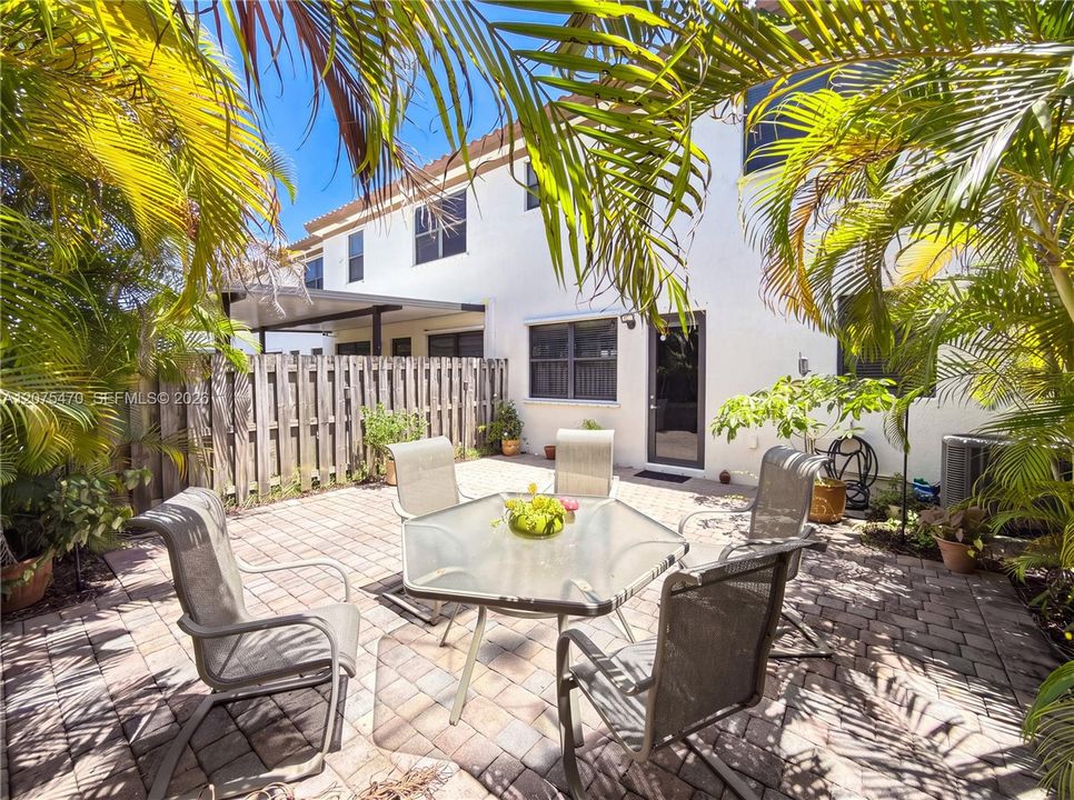For Rent: $3,500 (3 beds, 2 baths, 2104 Square Feet)
