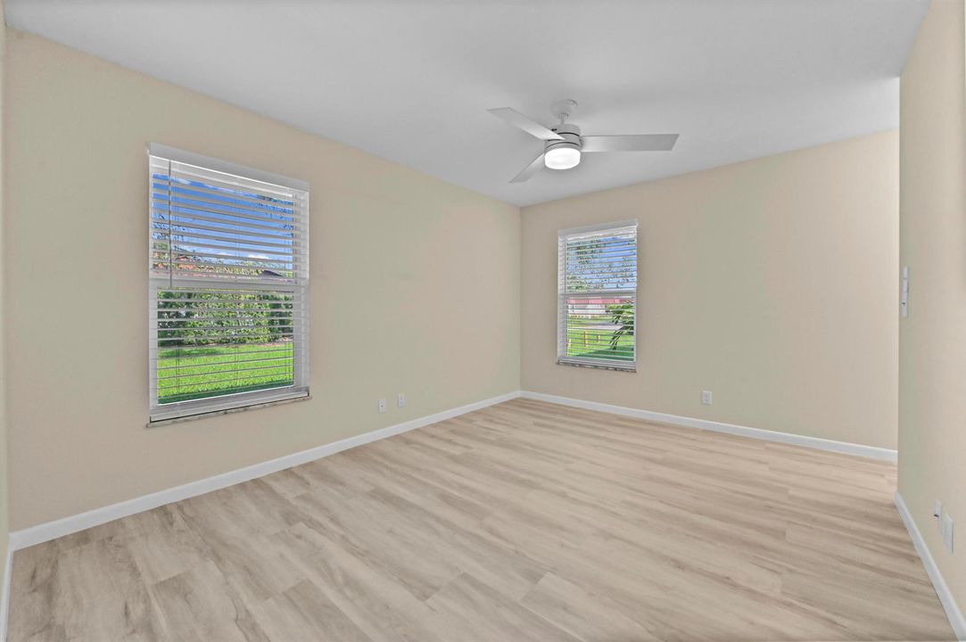 14 Bedroom 01
